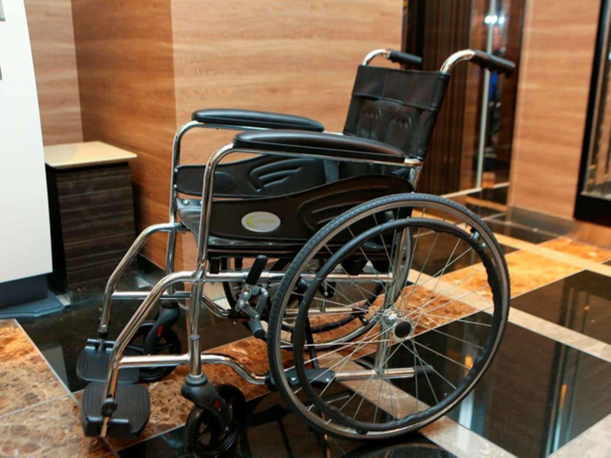 Apa Hotel Tsukiji Ekiminami Tokio Exterior foto